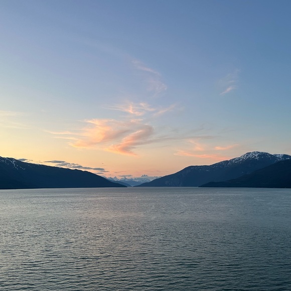 Meet your Posher, Renee - Picture 1 of 1